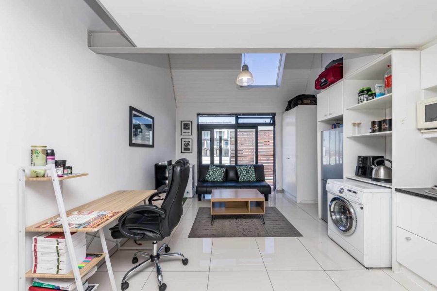 1 Bedroom Property for Sale in Observatory Western Cape